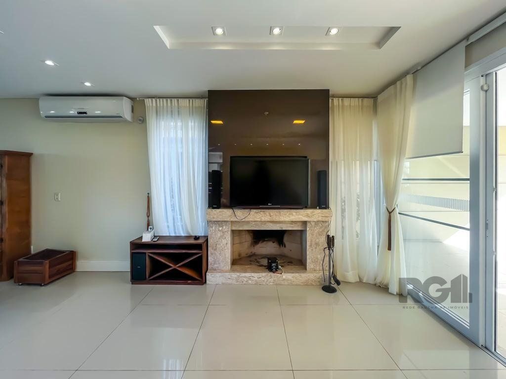 Casa de Condomínio à venda com 4 quartos, 239m² - Foto 6