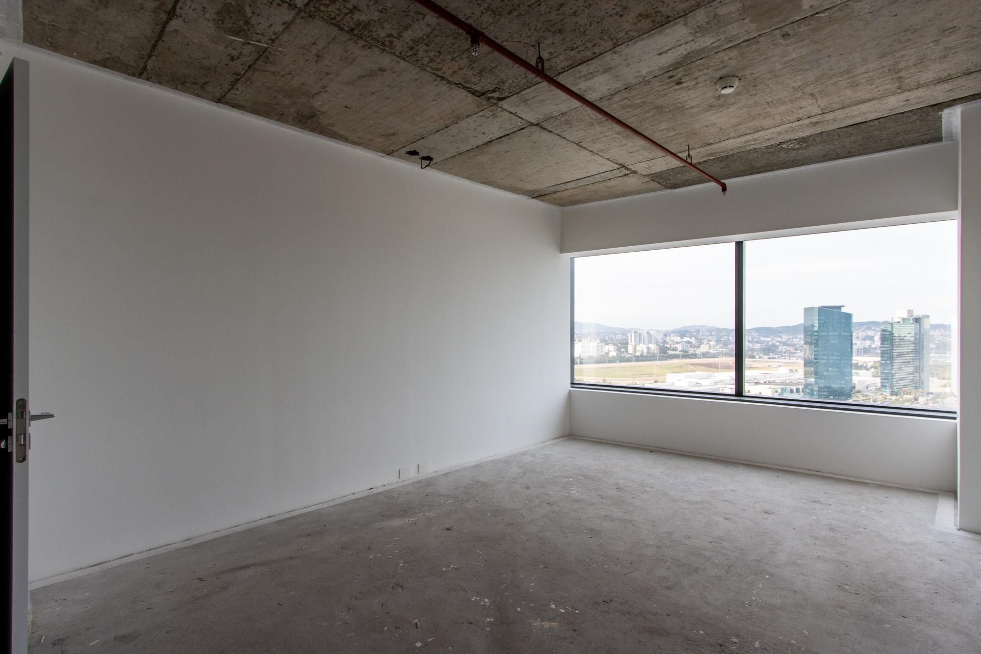 Sala Comercial à venda, 32m², Praia de Belas - Porto Alegre