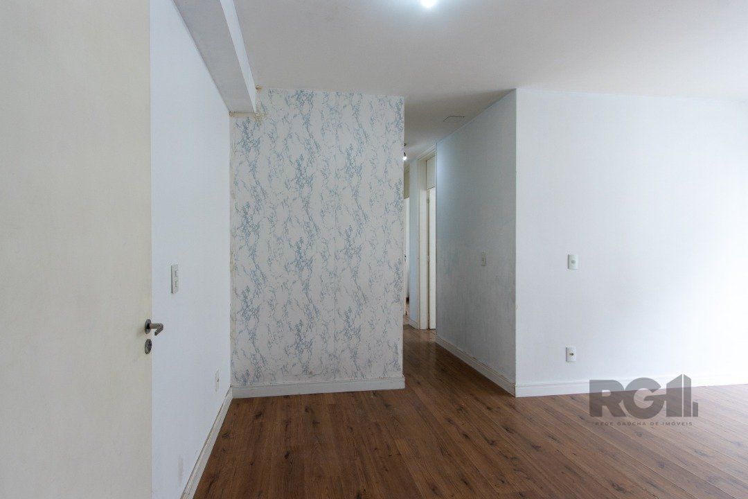 Apartamento à venda com 3 quartos, 67m² - Foto 2