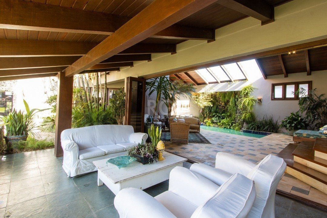 Casa de Condomínio à venda com 8 quartos, 1350m² - Foto 16
