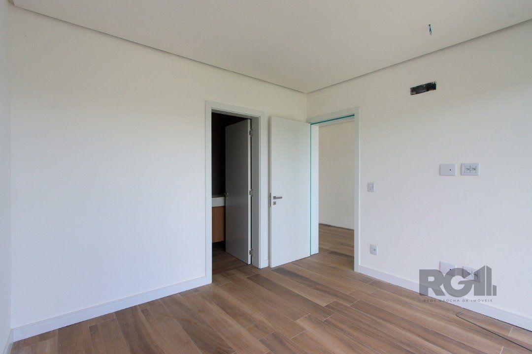 Casa de Condomínio à venda com 4 quartos, 300m² - Foto 57