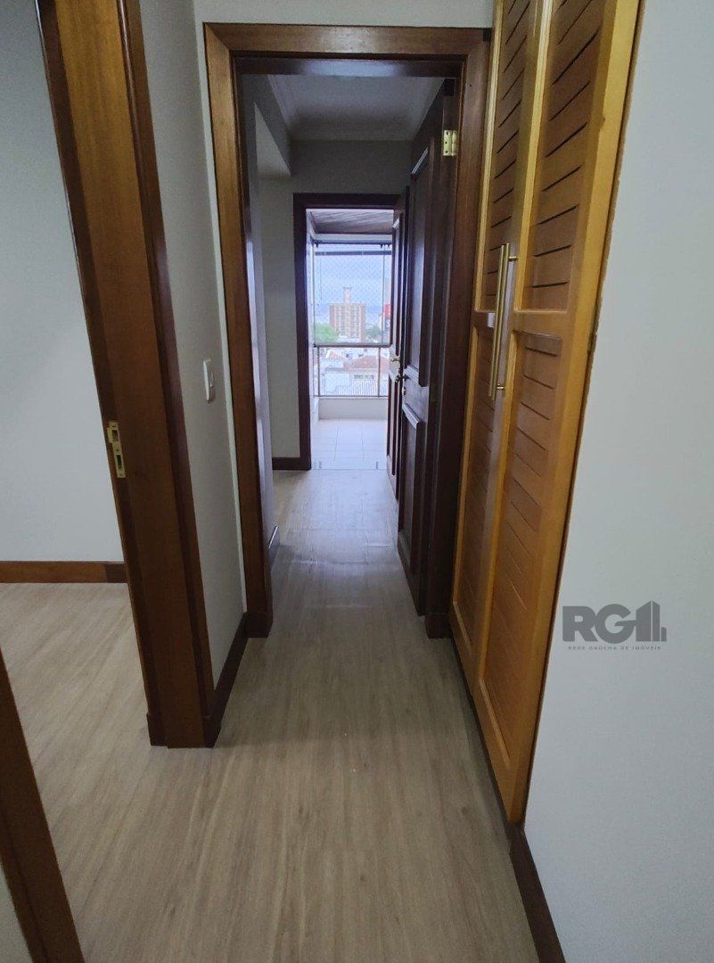 Apartamento à venda com 3 quartos, 95m² - Foto 11