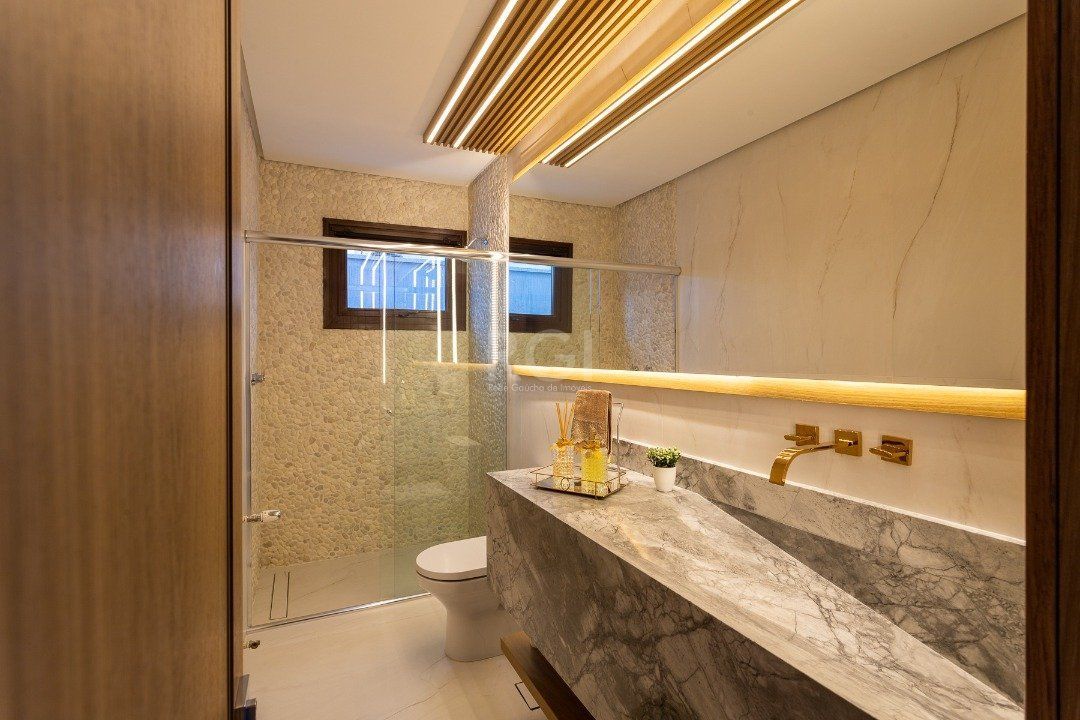 Casa à venda com 3 quartos, 320m² - Foto 8
