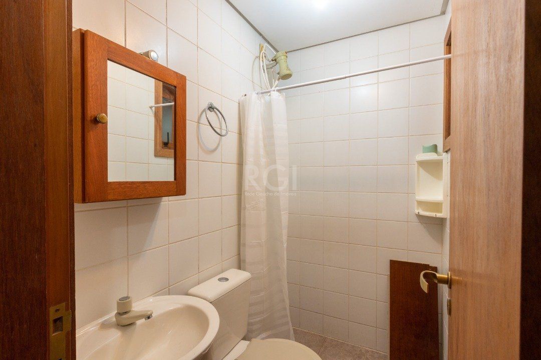 Casa de Condomínio à venda com 4 quartos, 215m² - Foto 21