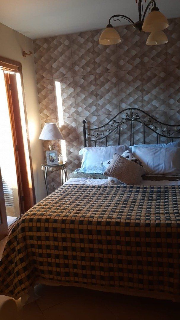 Casa à venda com 4 quartos, 195m² - Foto 4