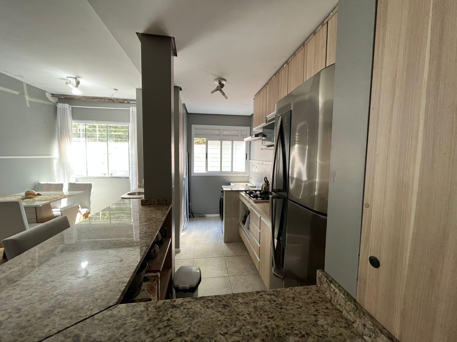 Apartamento à venda com 2 quartos, 56m² - Foto 2