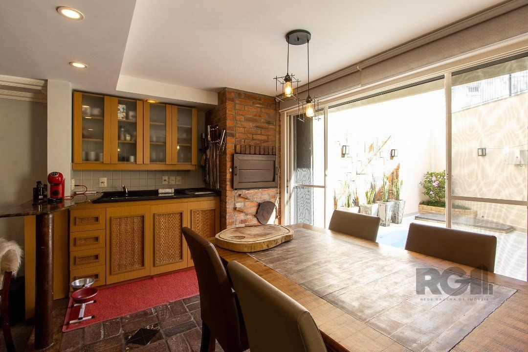Casa de Condomínio à venda com 3 quartos, 217m² - Foto 8