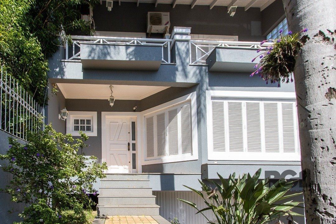 Casa à venda com 3 quartos, 320m² - Foto 4
