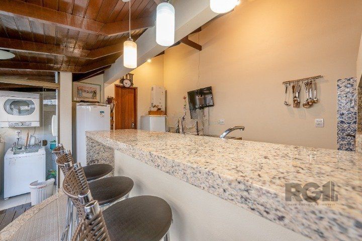 Casa de Condomínio à venda com 3 quartos, 250m² - Foto 13