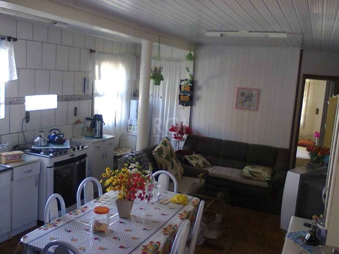 Casa à venda com 3 quartos, 134m² - Foto 4
