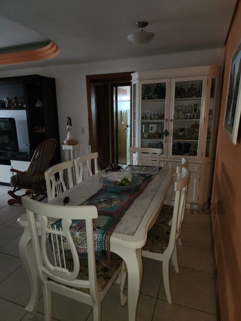 Apartamento à venda com 3 quartos, 145m² - Foto 13