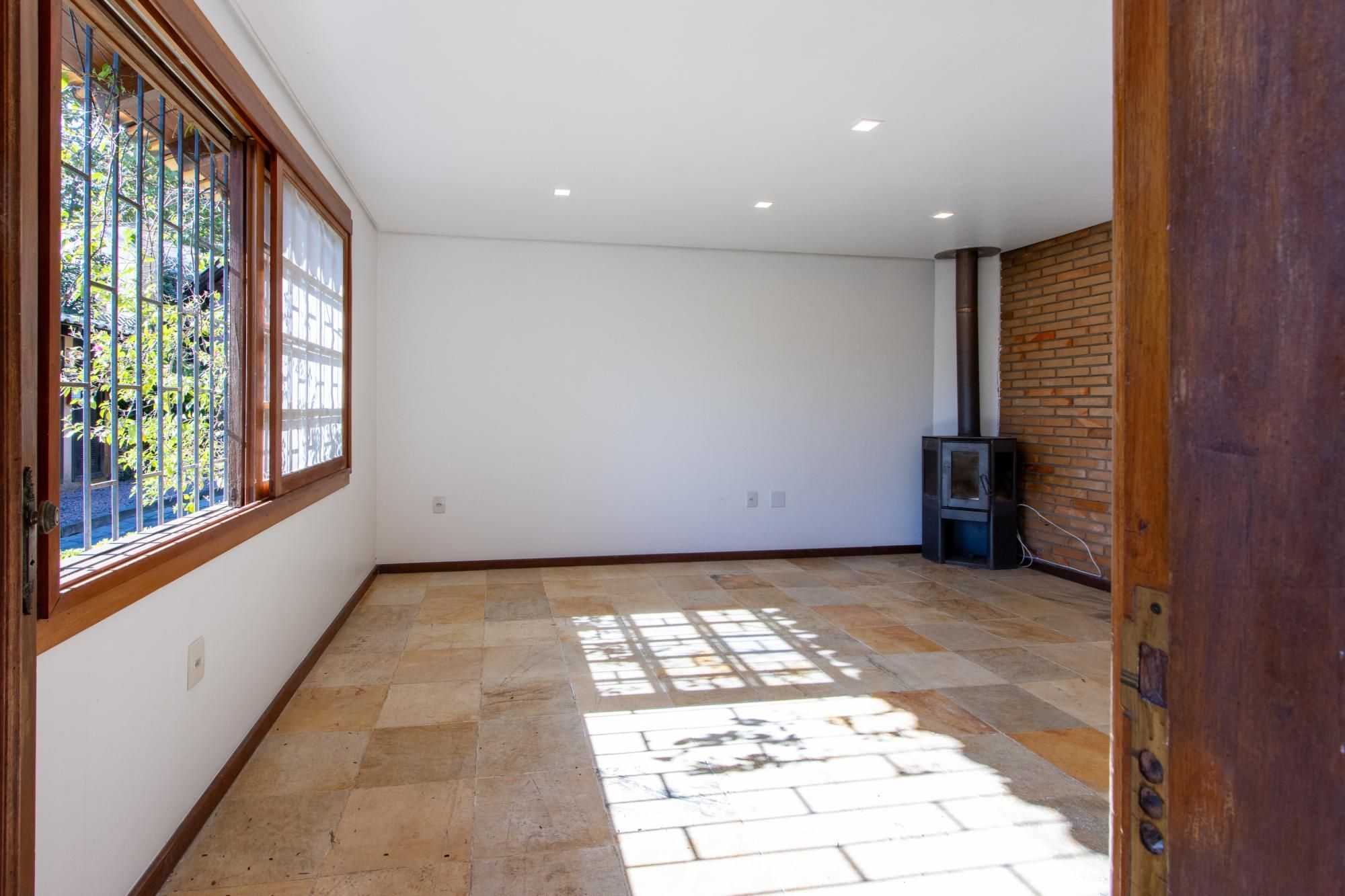Casa de Condomínio à venda com 2 quartos, 202m² - Foto 4