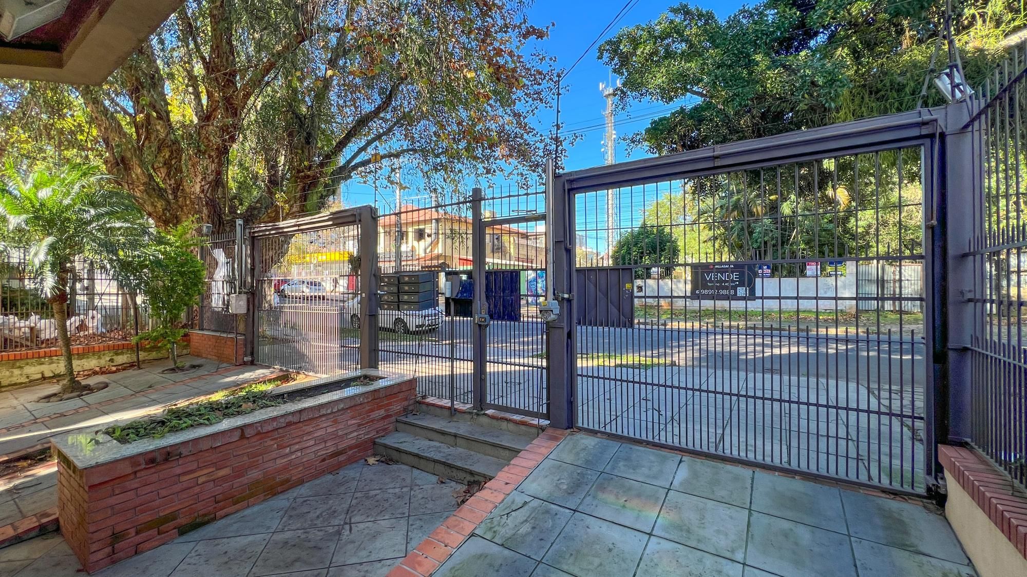Apartamento à venda com 2 quartos, 85m² - Foto 3