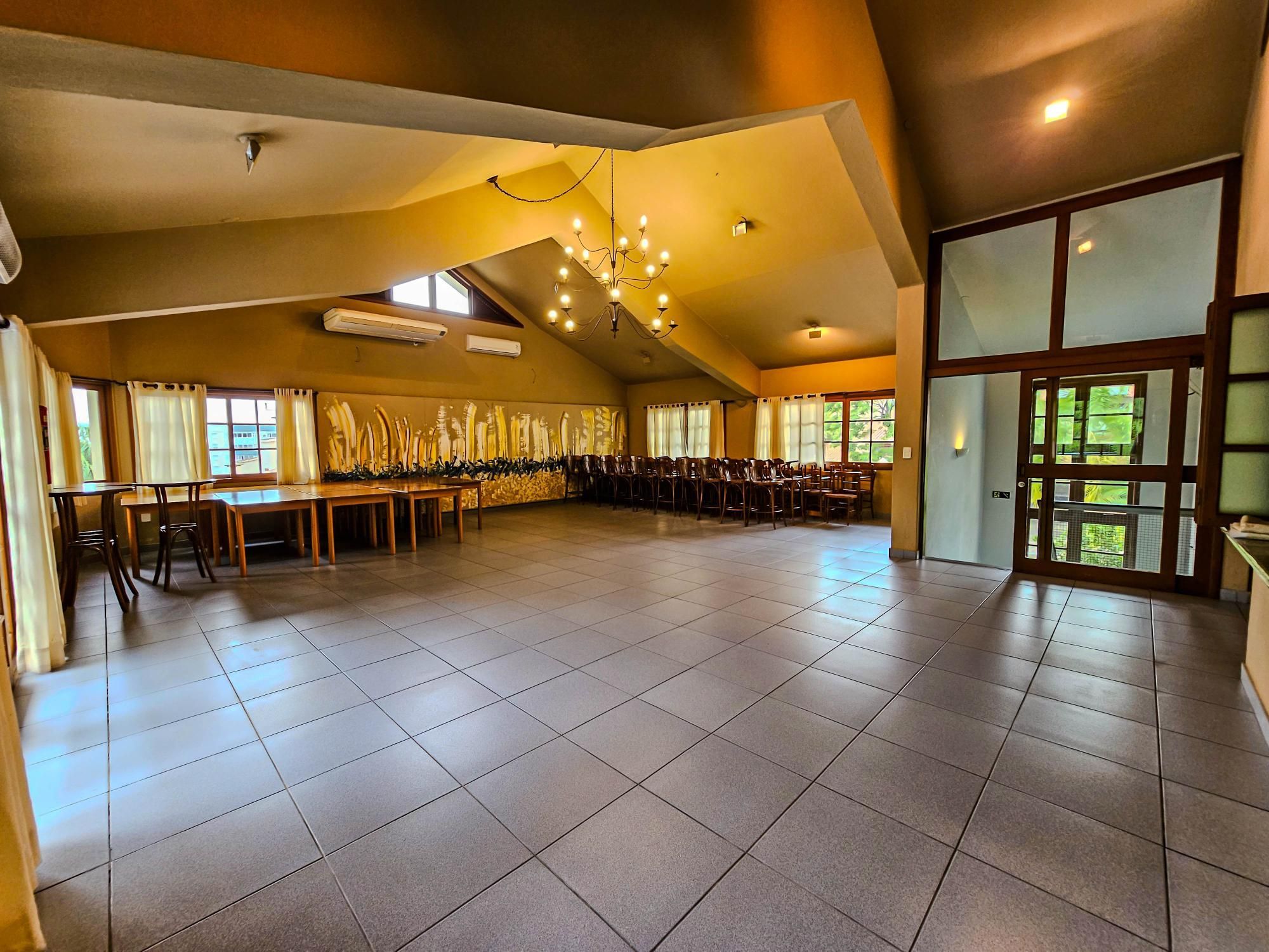 Casa de Condomínio à venda com 5 quartos, 160m² - Foto 40