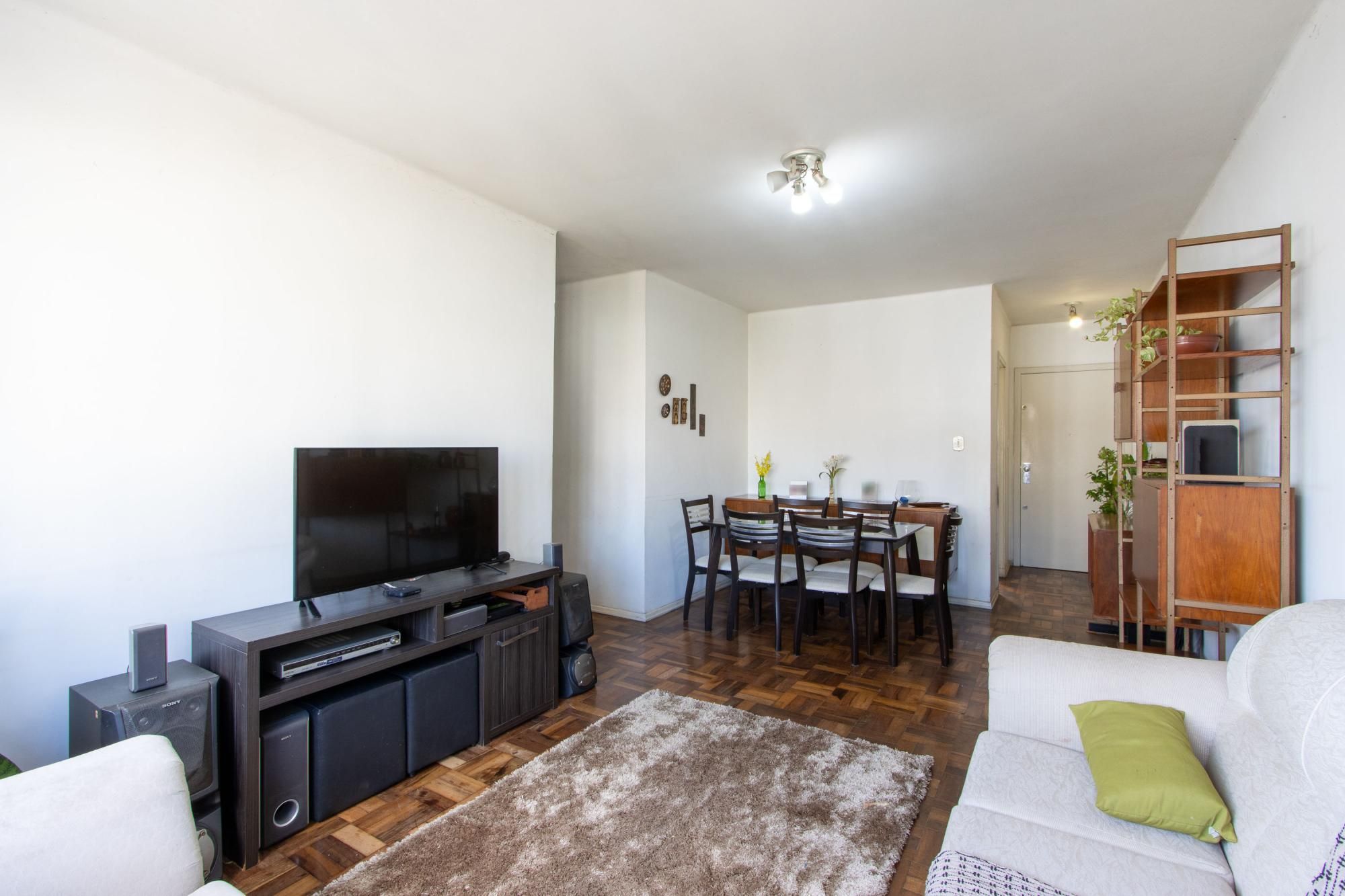 Apartamento de 3 dormitórios com uma vaga de garagem à venda no bairro Menino Deus – Porto Alegre