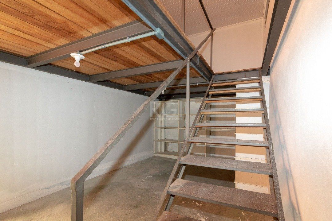 Casa à venda com 3 quartos, 232m² - Foto 17
