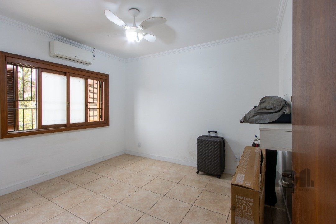 Casa à venda com 6 quartos, 342m² - Foto 19