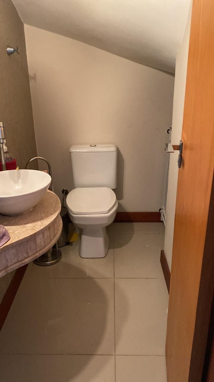Casa à venda com 3 quartos, 144m² - Foto 4