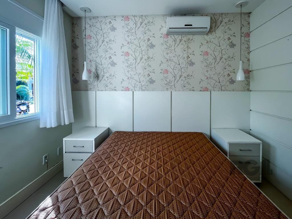 Casa de Condomínio à venda com 4 quartos, 239m² - Foto 17