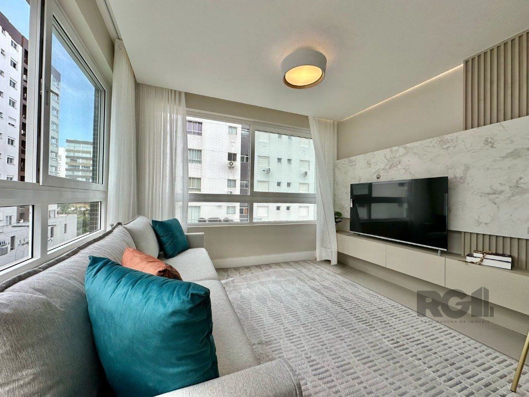 Apartamento à venda com 3 quartos, 95m² - Foto 4
