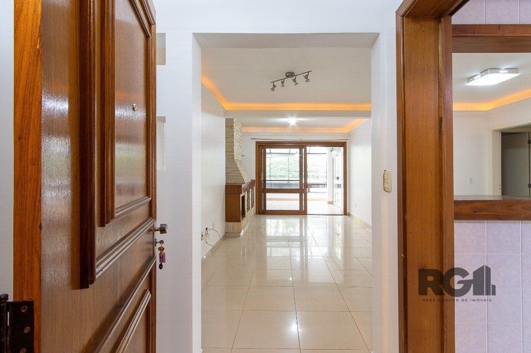 Apartamento à venda com 3 quartos, 137m², 1 suíte, 2 vagas, Rua Dea Coufal no bairro Ipanema em Porto Alegre