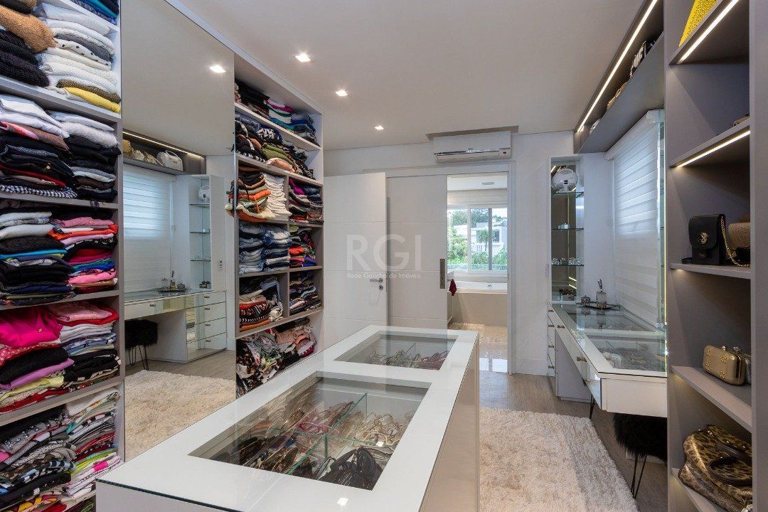 Casa de Condomínio à venda com 3 quartos, 239m² - Foto 39
