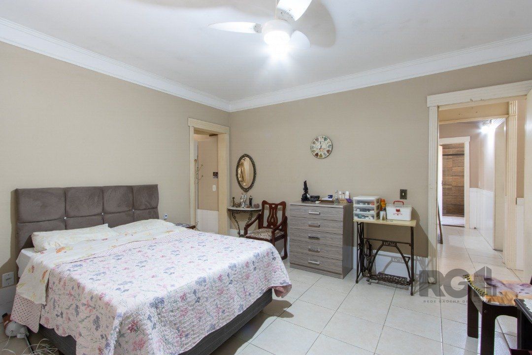 Casa à venda com 6 quartos, 288m² - Foto 19