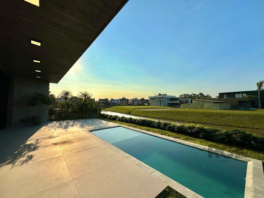 Casa de Condomínio à venda com 5 quartos, 322m² - Foto 11