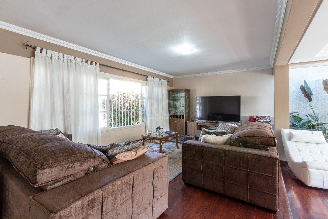 Casa à venda com 3 quartos, 256m² - Foto 6