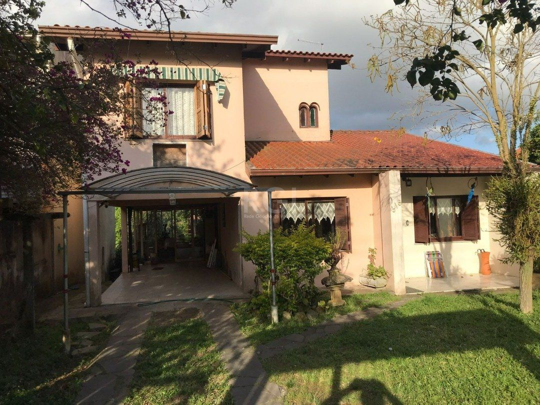 Casa à venda com 5 quartos, 347m² - Foto 1