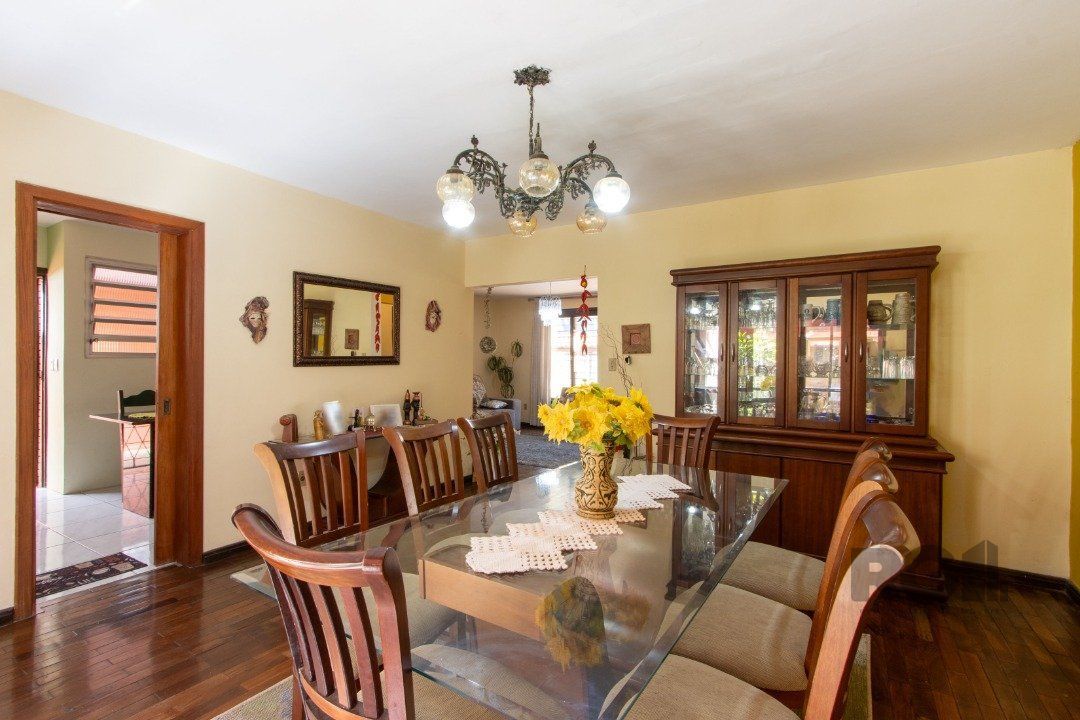 Casa à venda com 4 quartos, 389m² - Foto 11