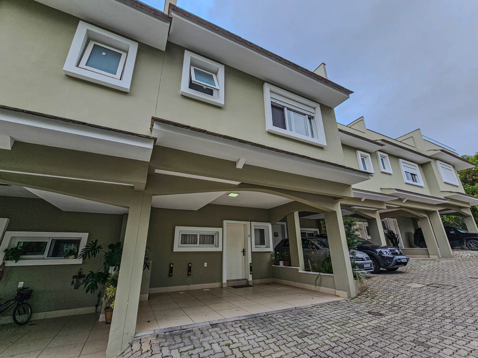 Casa de Condomínio à venda com 3 quartos, 190m² - Foto 28