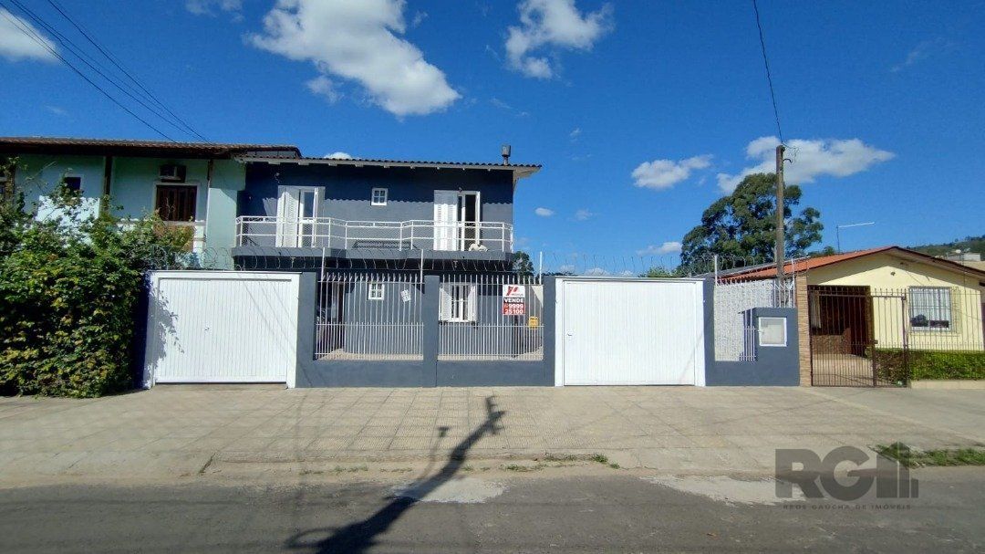 Casa à venda com 4 quartos, 168m² - Foto 2