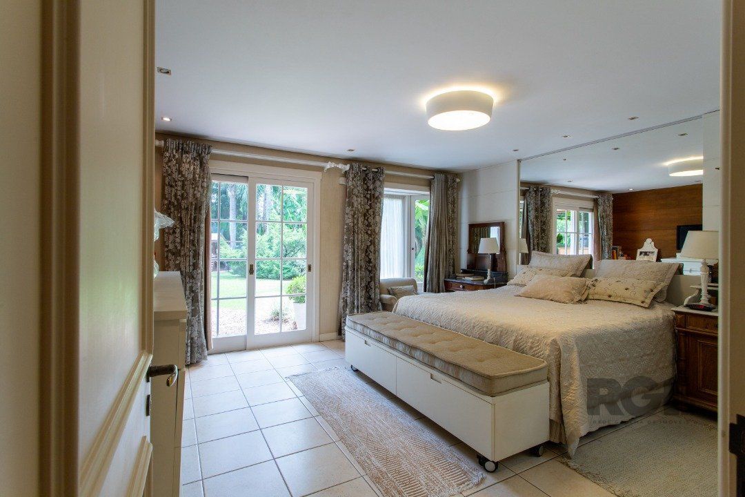 Casa de Condomínio à venda com 3 quartos, 330m² - Foto 39