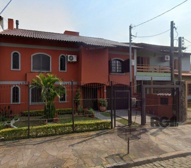 Casa, 3 quartos, 268 m² - Foto 2