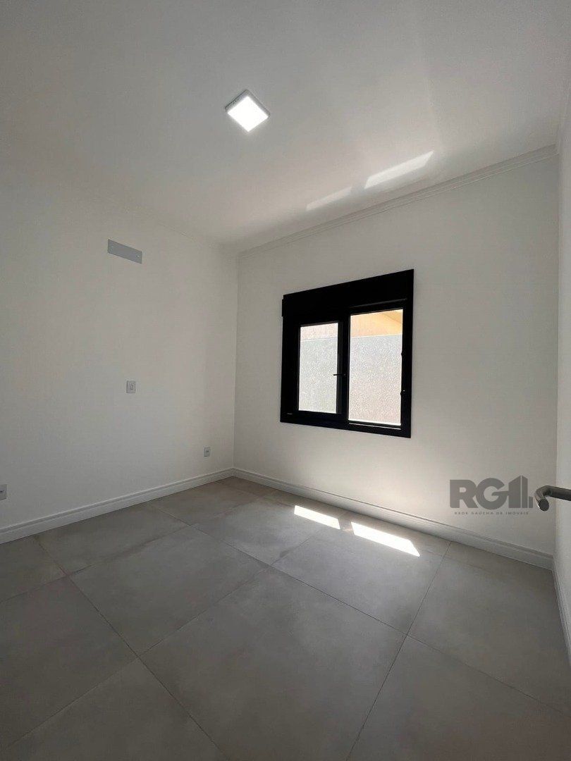 Casa à venda com 2 quartos, 100m² - Foto 4