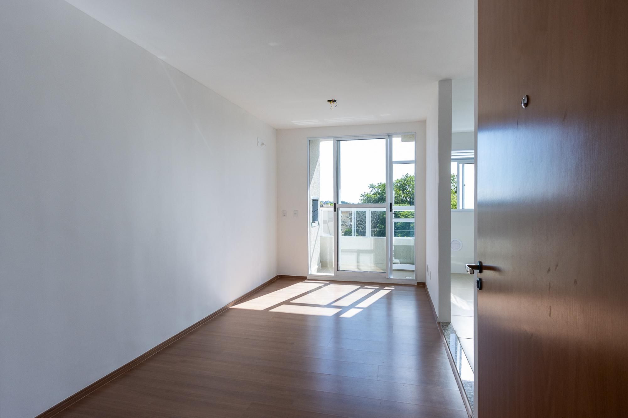 Apartamento no 5 andar de frente com 2 dormitórios