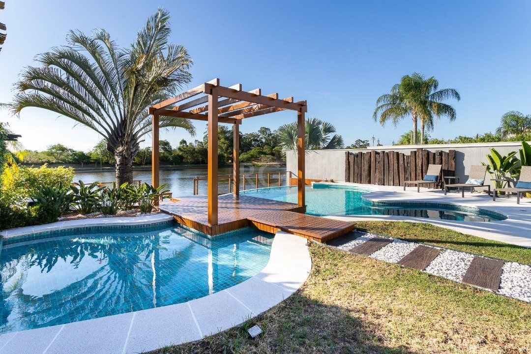 Casa à venda com 3 quartos, 320m² - Foto 32