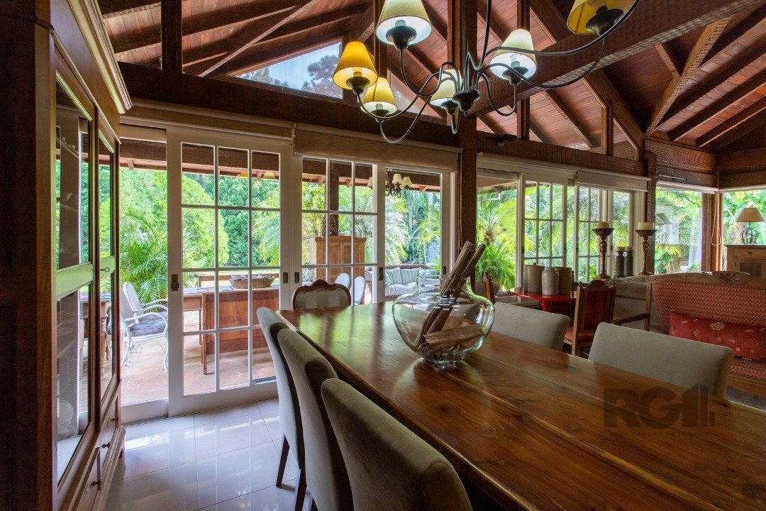 Casa de Condomínio à venda com 3 quartos, 330m² - Foto 14