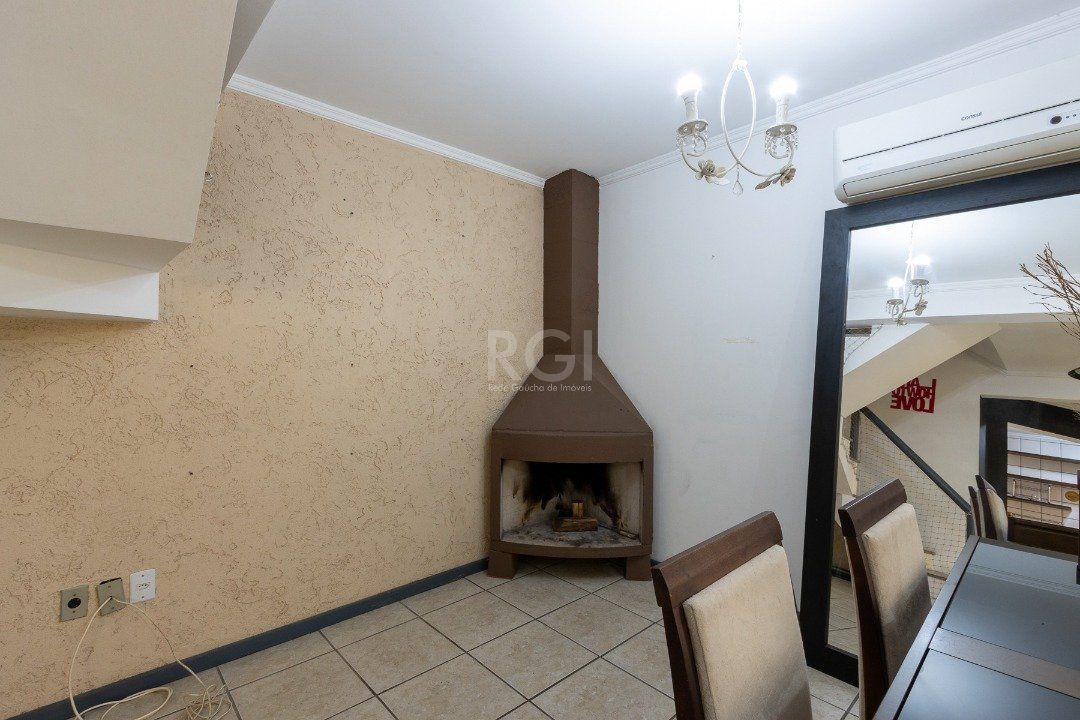 Casa de Condomínio à venda com 3 quartos, 197m² - Foto 8