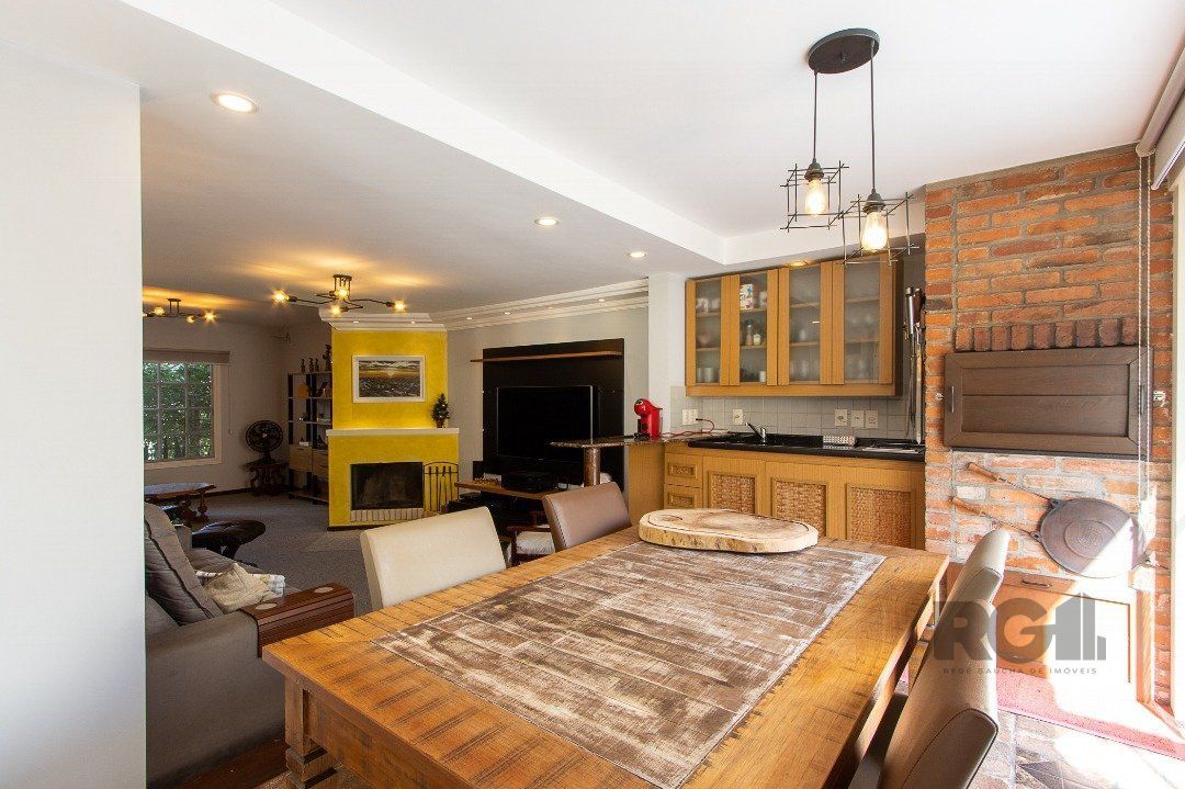 Casa de Condomínio à venda com 3 quartos, 217m² - Foto 9