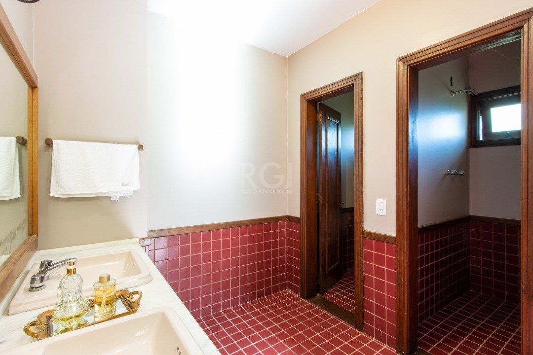 Casa de Condomínio à venda com 8 quartos, 1350m² - Foto 12