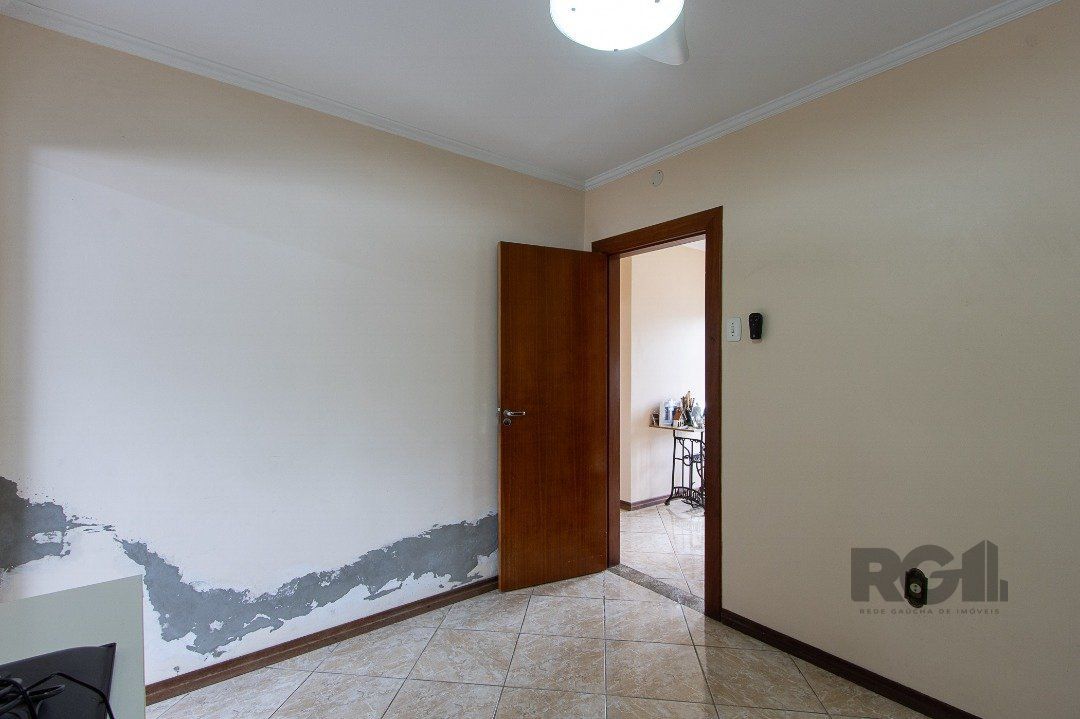 Casa à venda com 3 quartos, 250m² - Foto 18