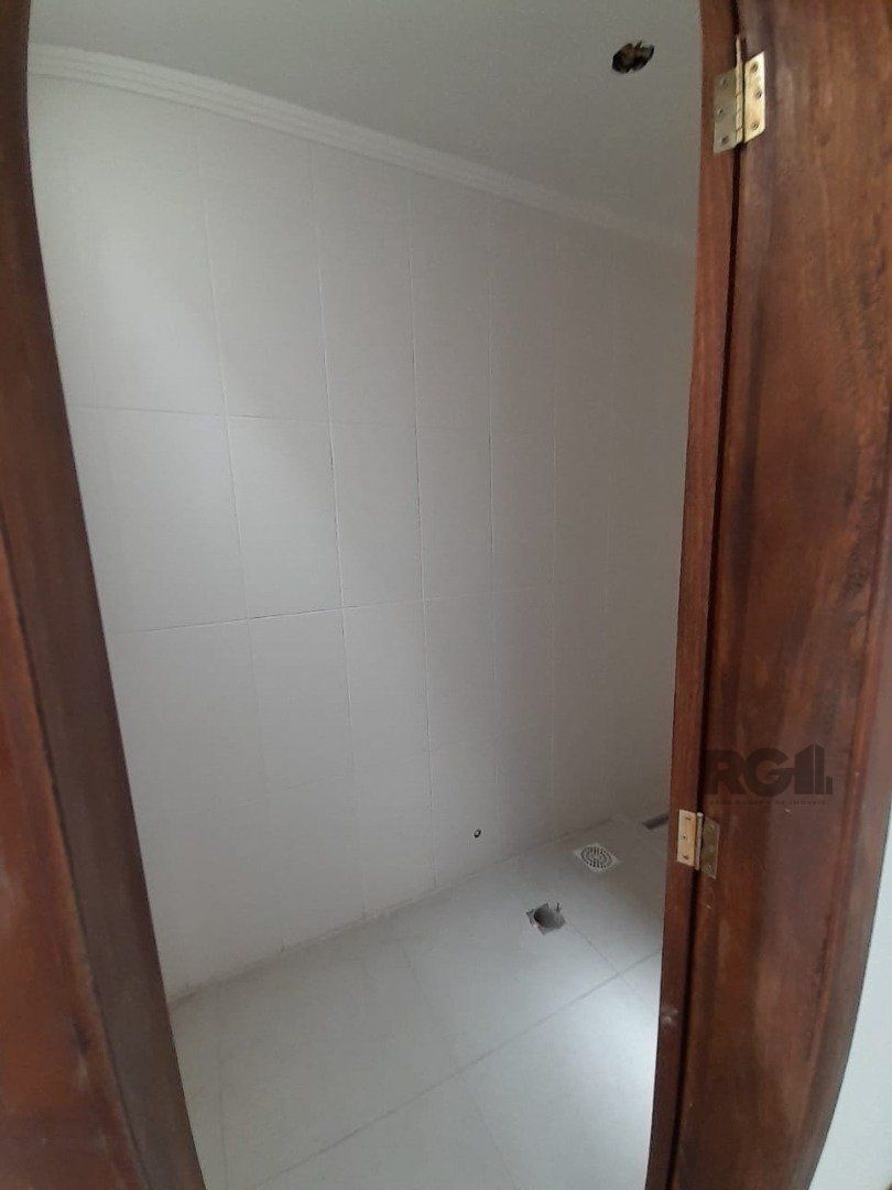 Casa à venda com 3 quartos, 229m² - Foto 7