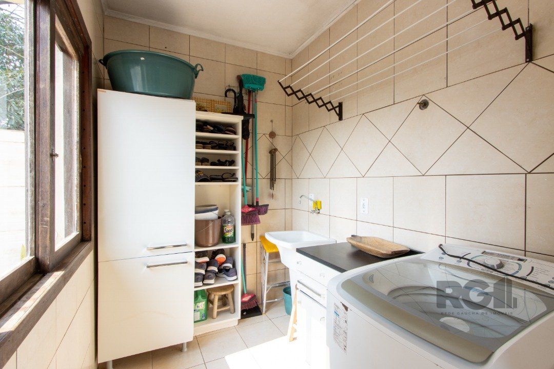 Casa à venda com 6 quartos, 288m² - Foto 57