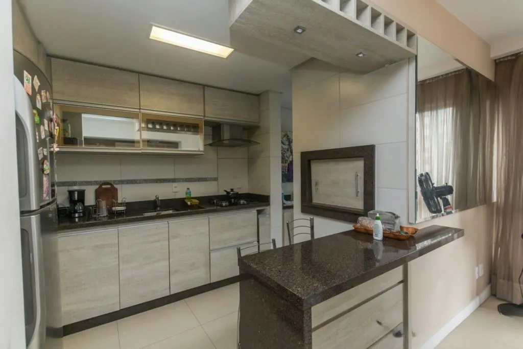 Apartamento, 2 dormitórios no bairro Passo da Areia em Porto Alegre para Comprar