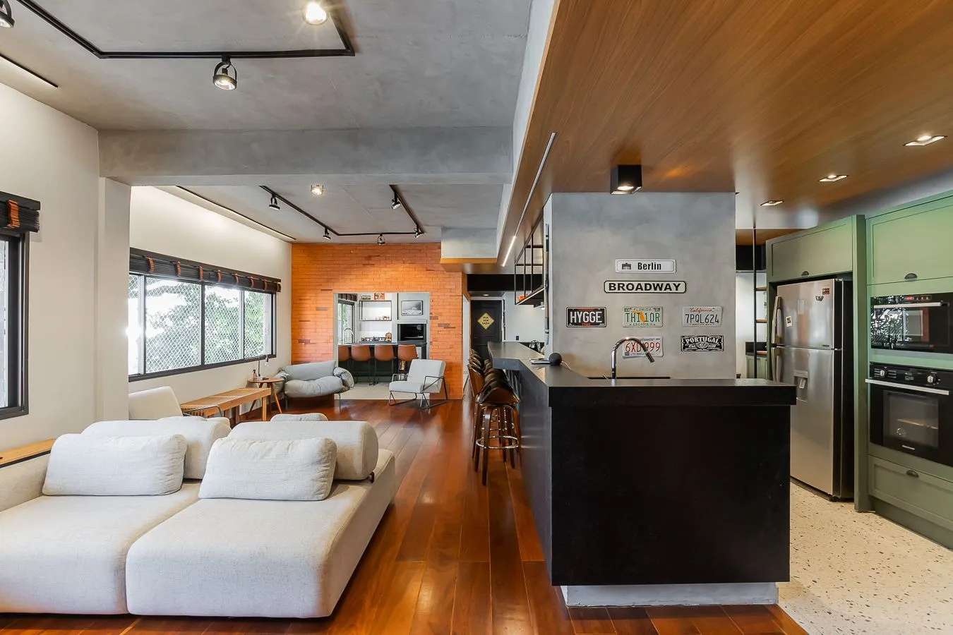 Apartamento à venda com 259m², 3 quartos, 1 suíte, 3 vagas no bairro Auxiliadora em Porto Alegre