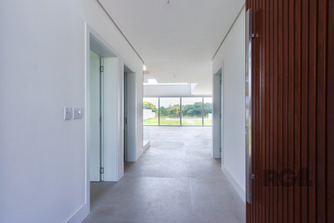 Casa de Condomínio à venda com 4 quartos, 300m² - Foto 4