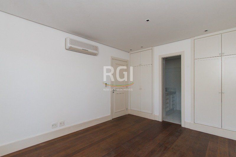 Casa de Condomínio à venda com 4 quartos, 322m² - Foto 23
