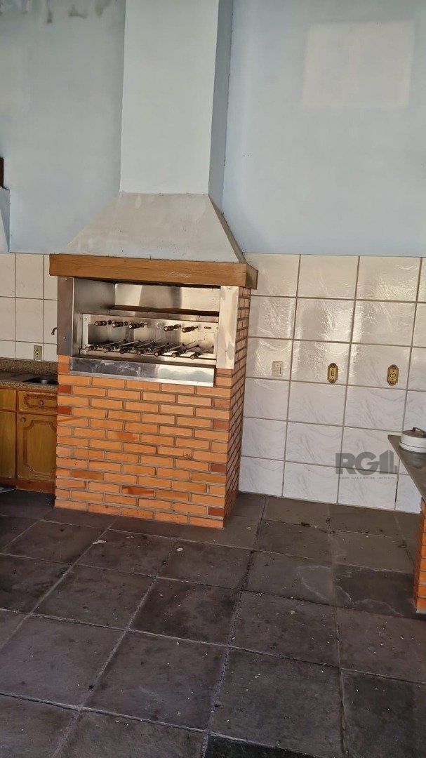 Casa à venda com 2 quartos, 97m² - Foto 4